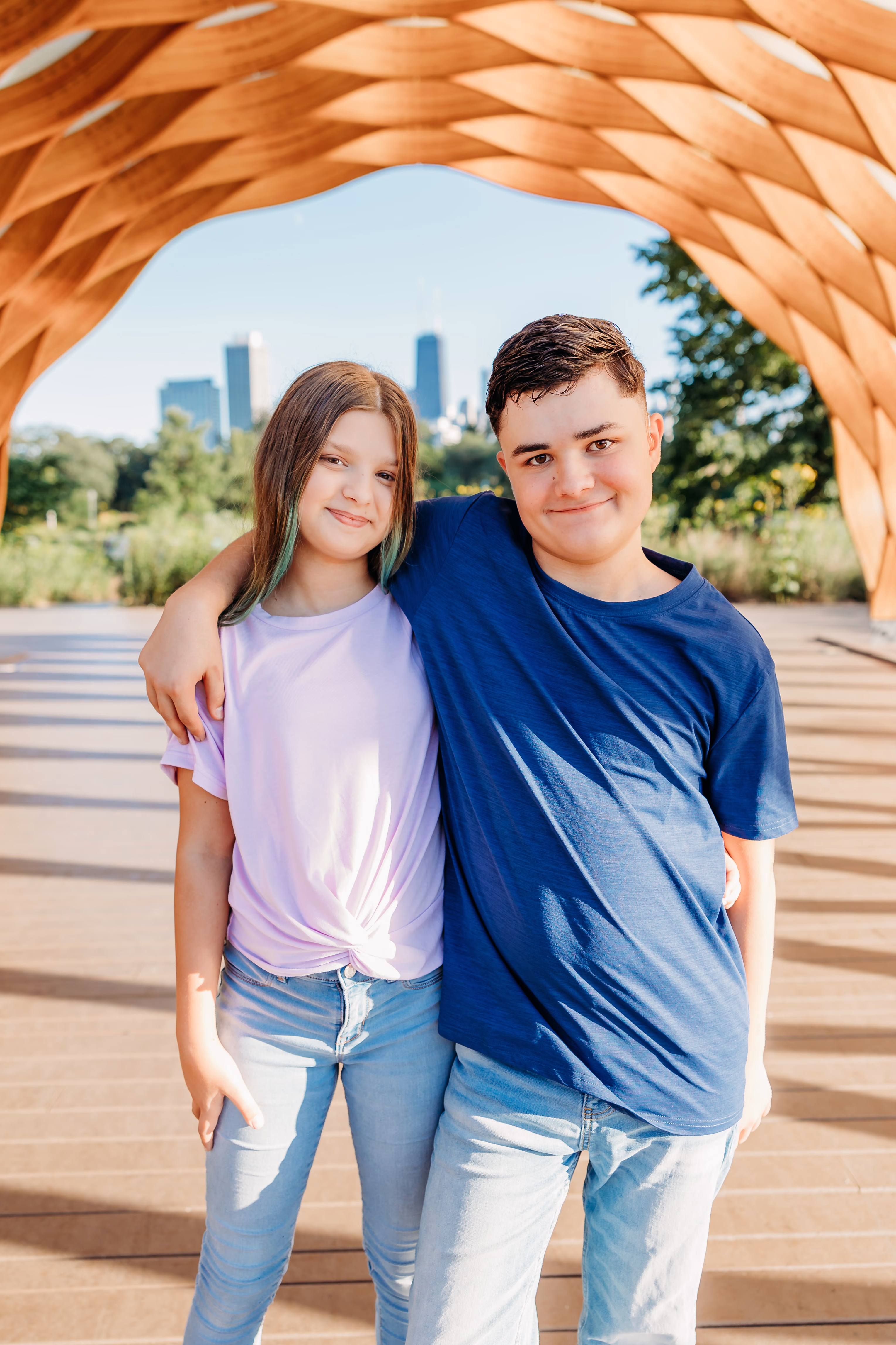 Sara's children posing at the Lincoln Park Zoo